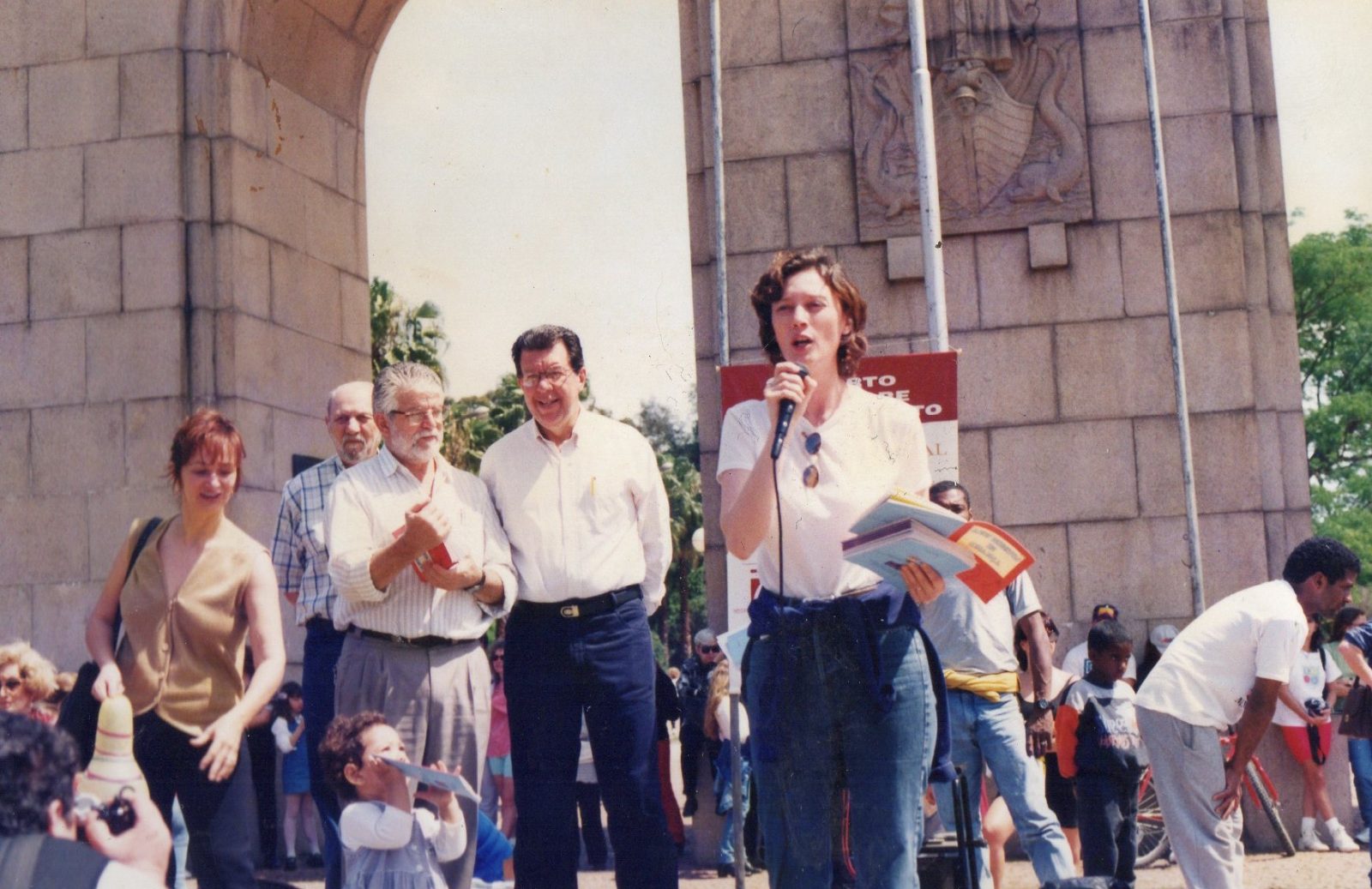 Maria do Rosário em manifestação no Parque da Redenção